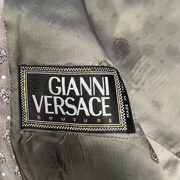 Brand New vintage Gianni Versace Blazer - Picture 8 of 12